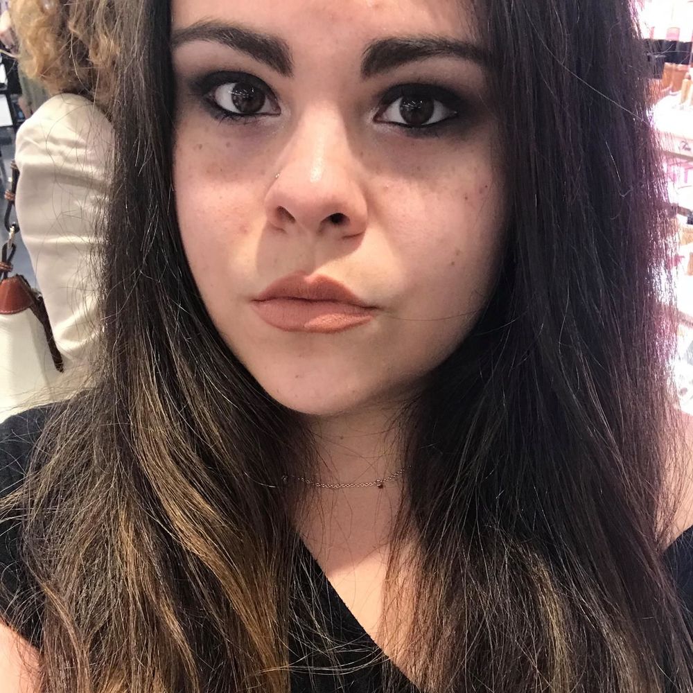 Meet your Posher, Stephanie
